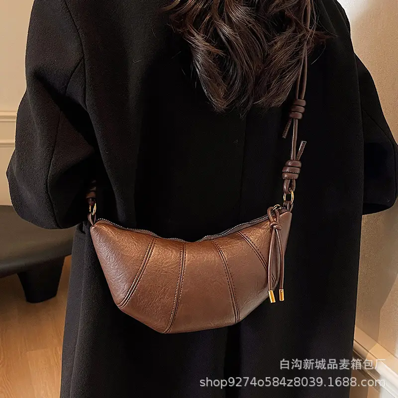 Brown Leather Niche Shoulder Messenger Bag