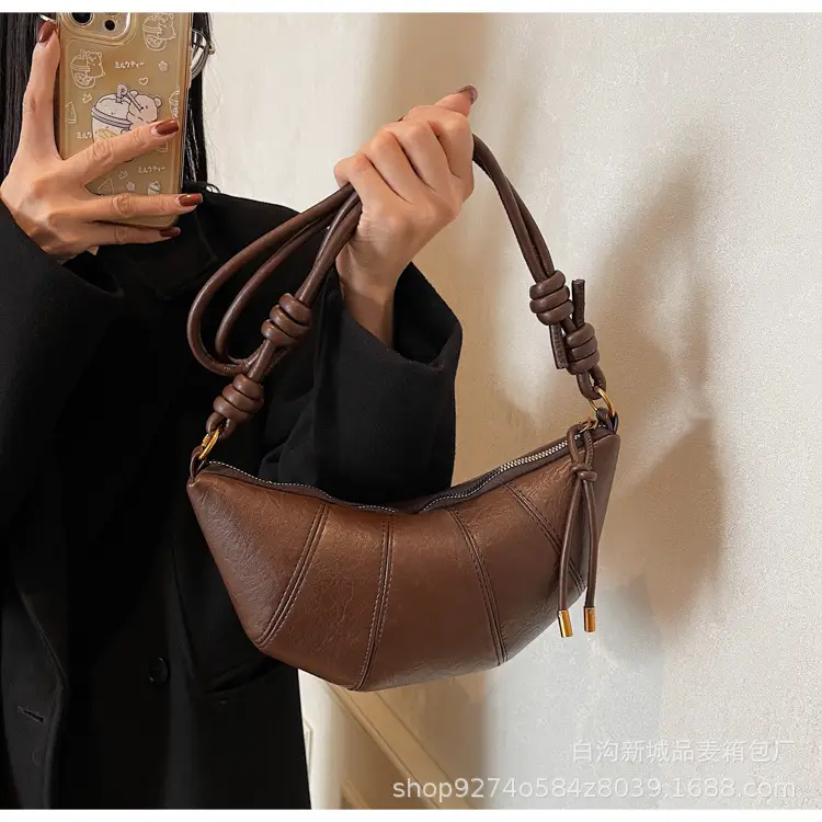 Brown Leather Niche Shoulder Messenger Bag — feature 17