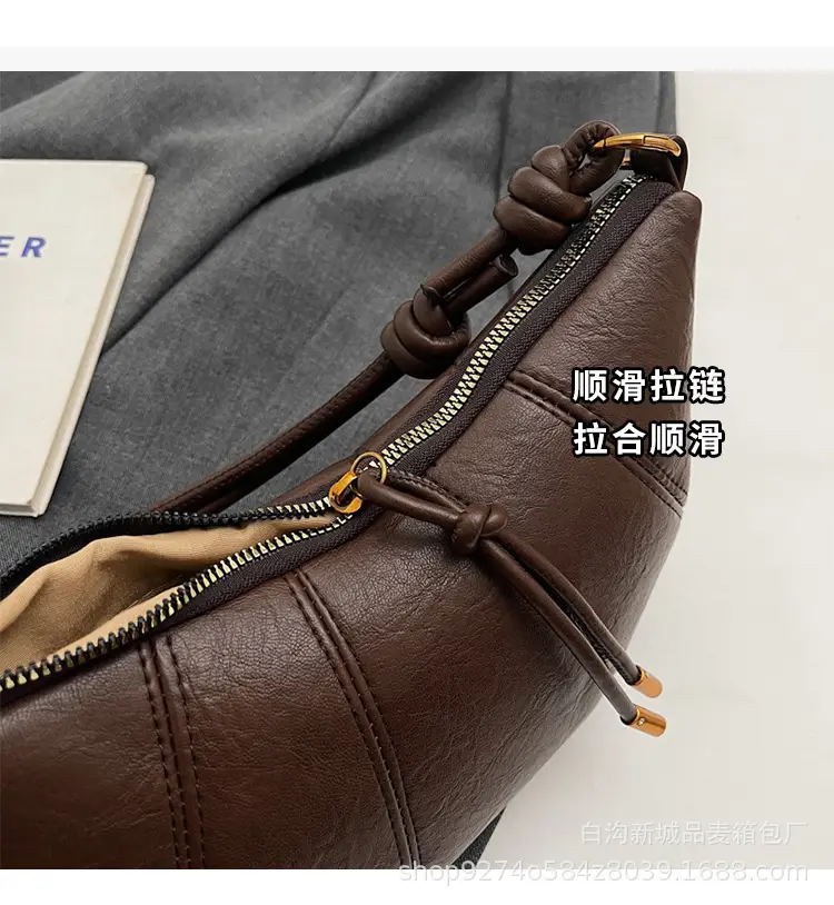 Brown Leather Niche Shoulder Messenger Bag — feature 4