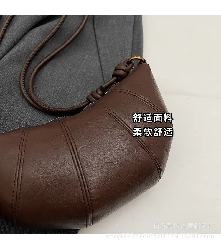 Brown Leather Niche Shoulder Messenger Bag — feature 6