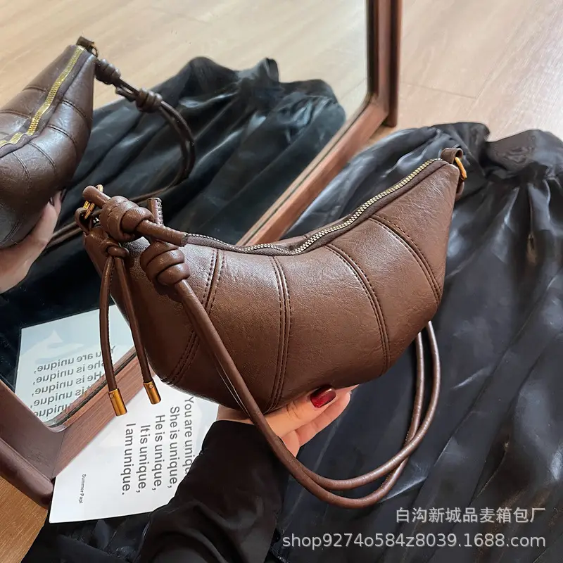Brown Leather Niche Shoulder Messenger Bag
