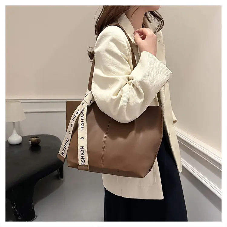 Vintage Brown Tote Bag Large Capacity 2024 — feature 18