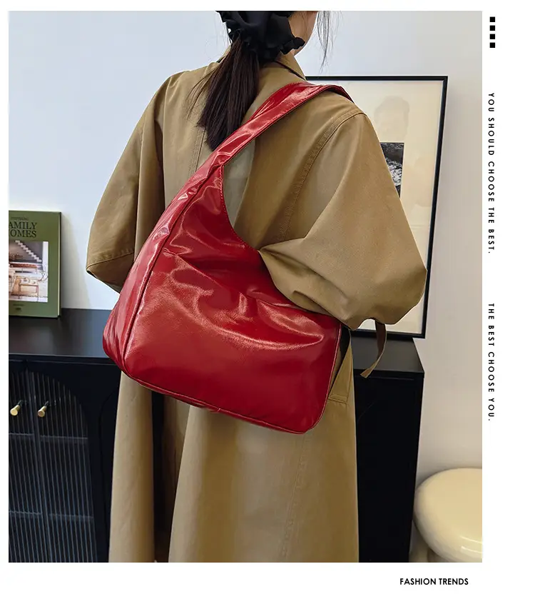 Silver Textured Large Capacity Shoulder Bag for Women — feature 2