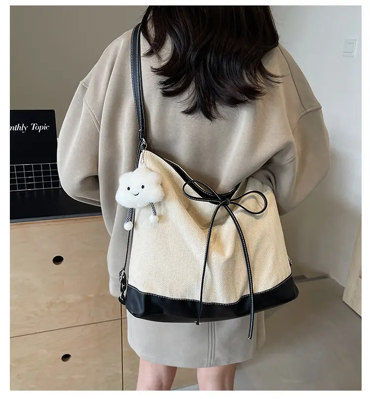 Women's White Stitched Shoulder Crossbody Bag — feature 2