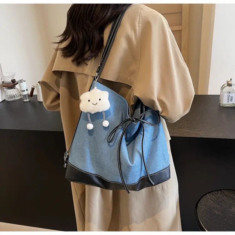 Women's White Stitched Shoulder Crossbody Bag — feature 25