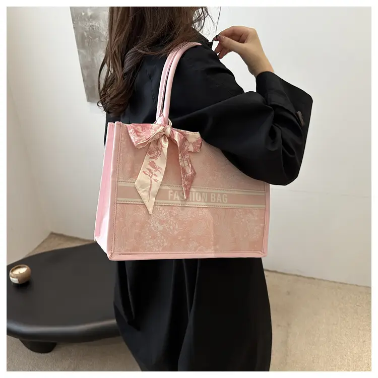 Women Embroidered Tote Bag Black 2024 — feature 11