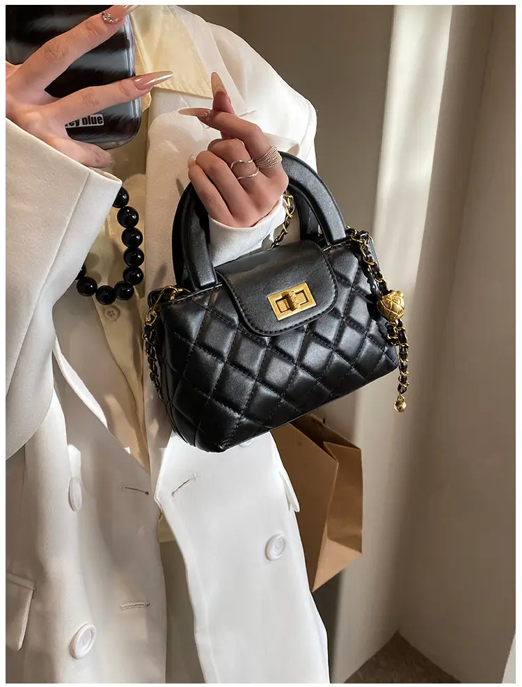 Women Quilted White Commuter Bag with Chain Strap — feature 31