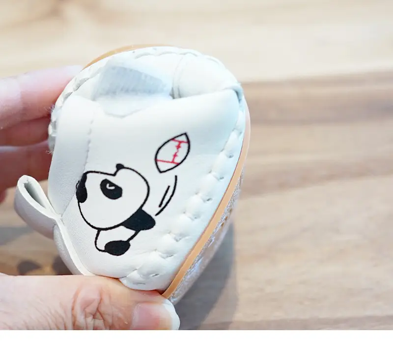Baby Shoes White Fleece Lined Toddler 0-1 Yr Cartoon — feature 1