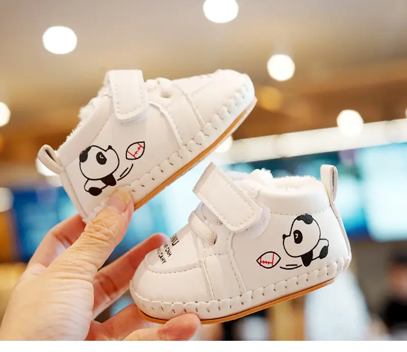 Baby Shoes White Fleece Lined Toddler 0-1 Yr Cartoon — feature 3