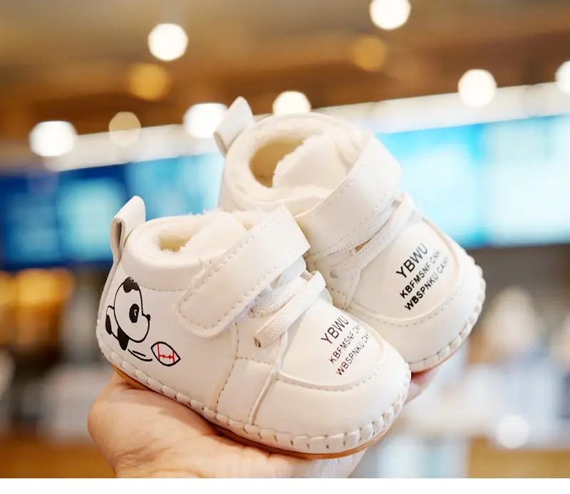 Baby Shoes White Fleece Lined Toddler 0-1 Yr Cartoon — feature 4