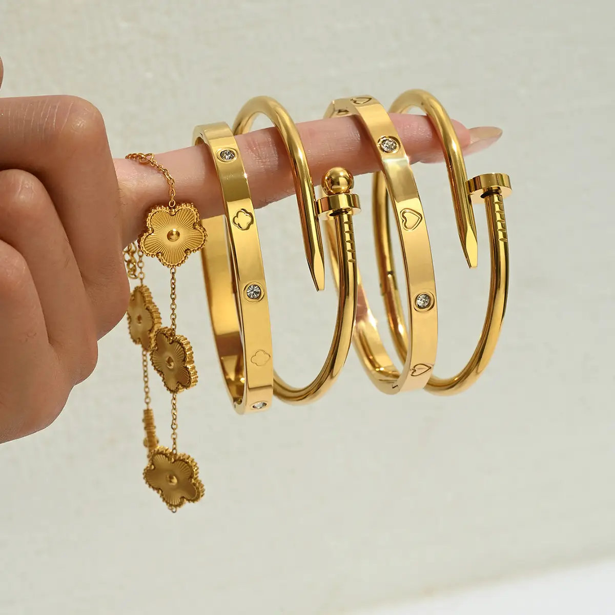 18K Gold Stainless Steel Bracelet with Crystal Accents — feature 2