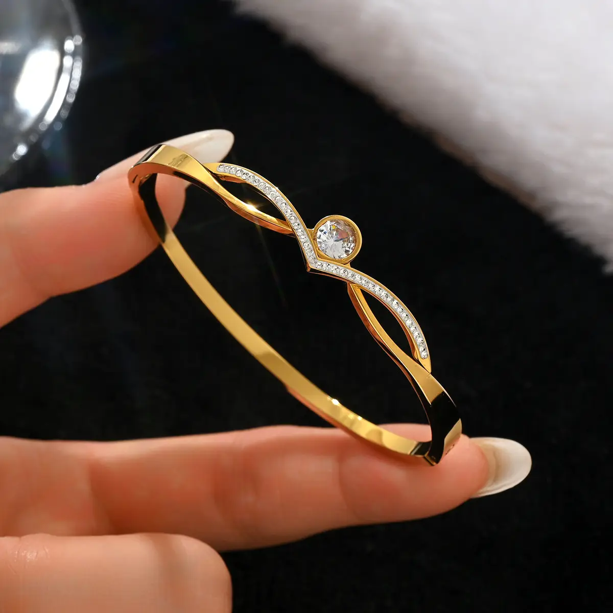 18K Gold Stainless Steel Bracelet with Crystal Accents - Image 124