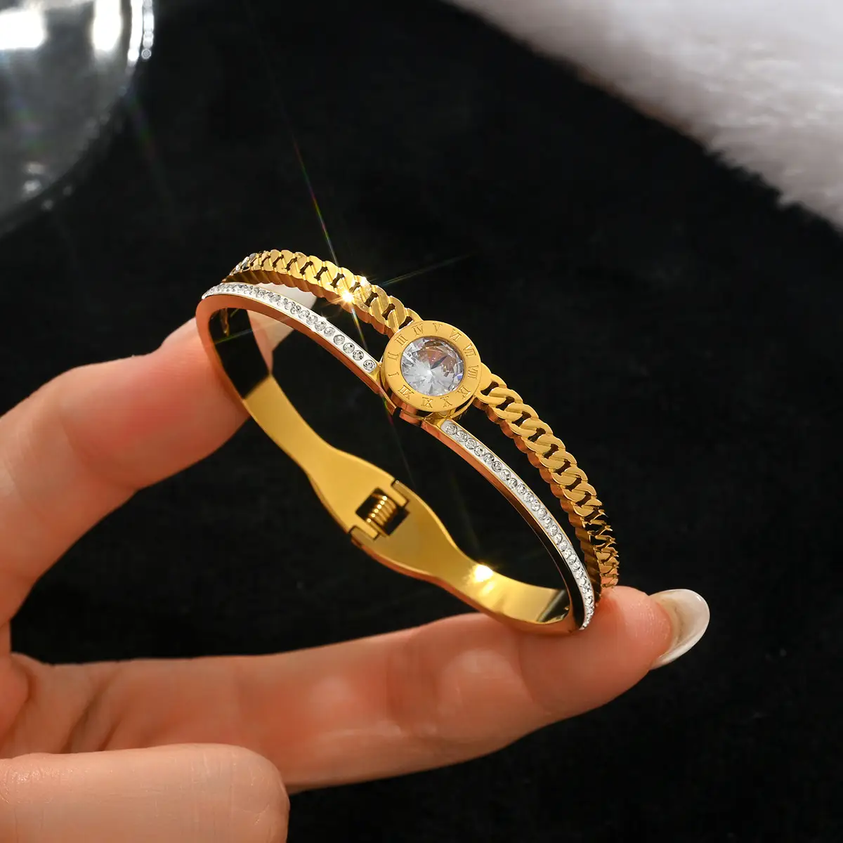 18K Gold Stainless Steel Bracelet with Crystal Accents - Image 125