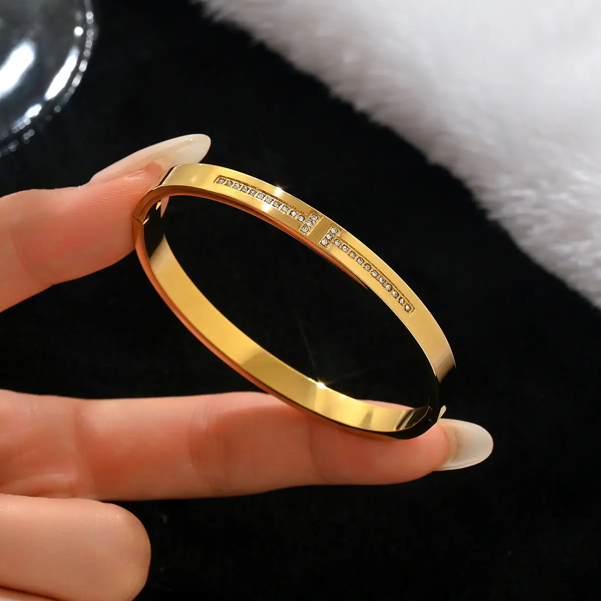 18K Gold Stainless Steel Bracelet with Crystal Accents - Image 146