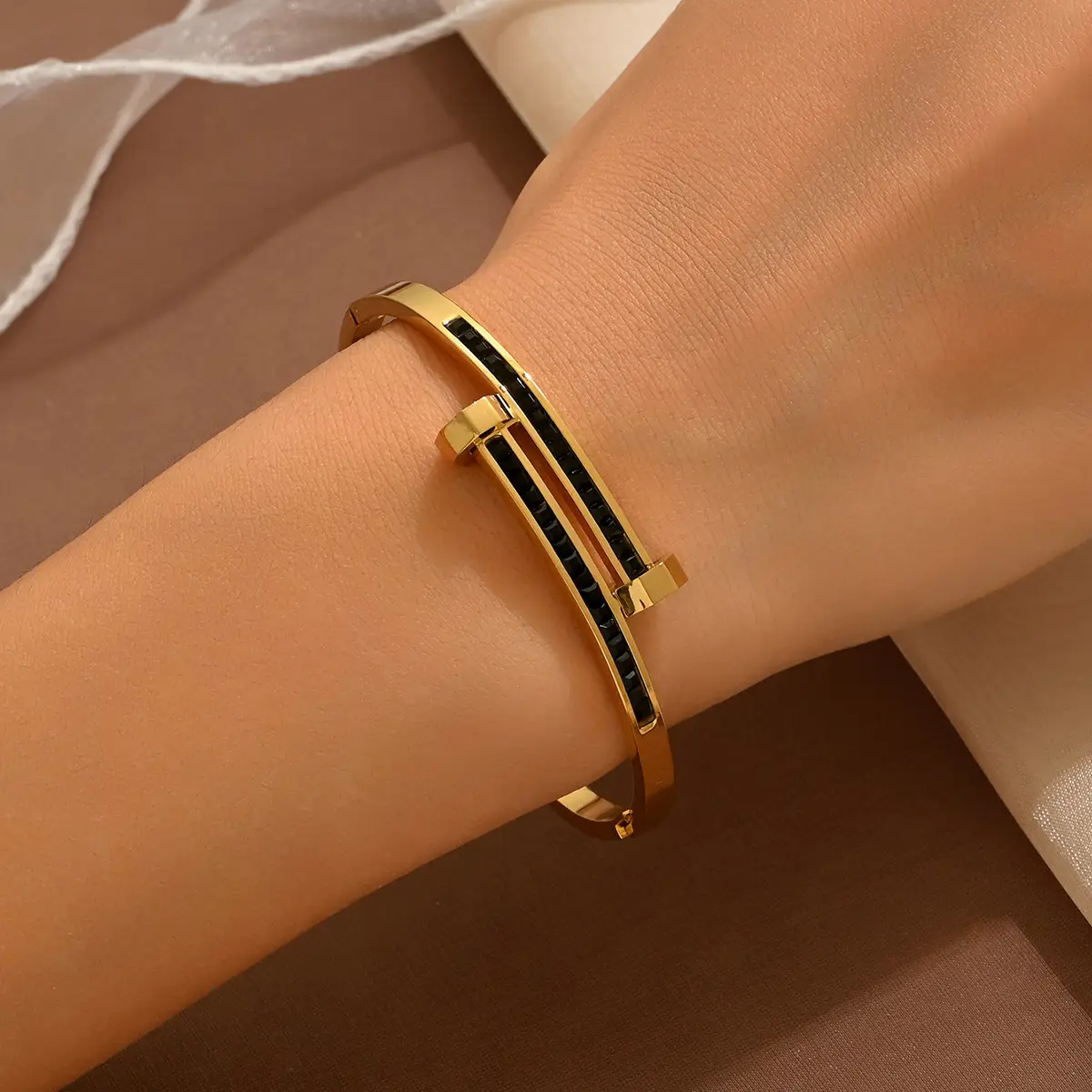 18K Gold Stainless Steel Bracelet with Crystal Accents - Image 80