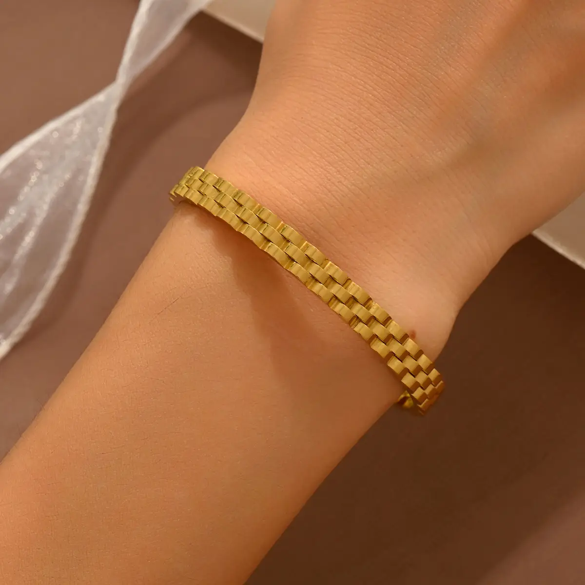 18K Gold Stainless Steel Bracelet with Crystal Accents - Image 96