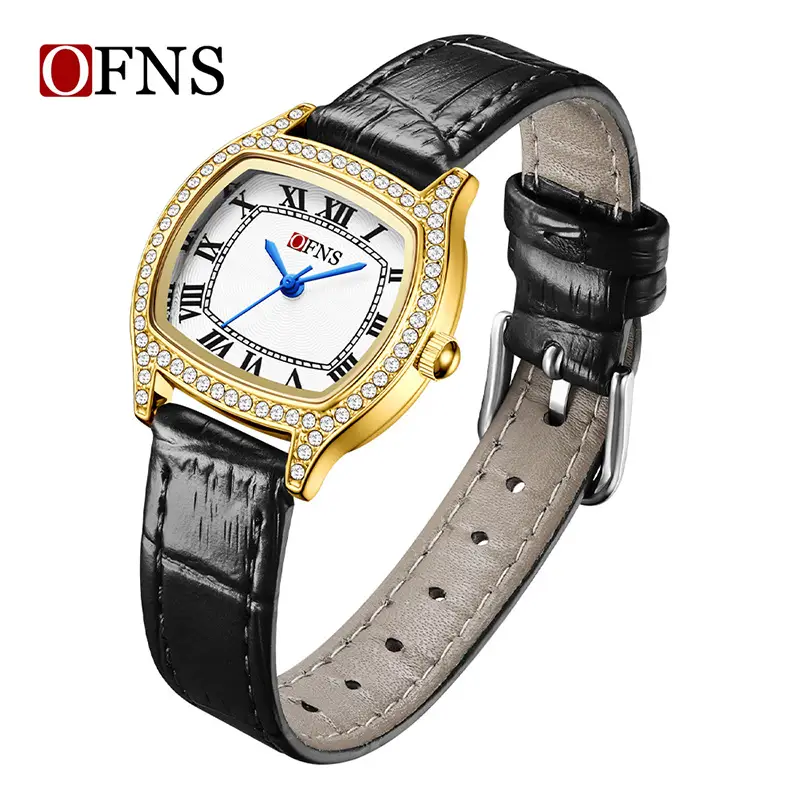 Women's Green Crocodile Strap Quartz Watch with Diamond Crown