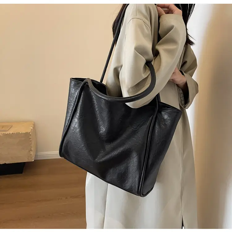 Women's Large Brown Leather Shoulder Bag 2024 — feature 13