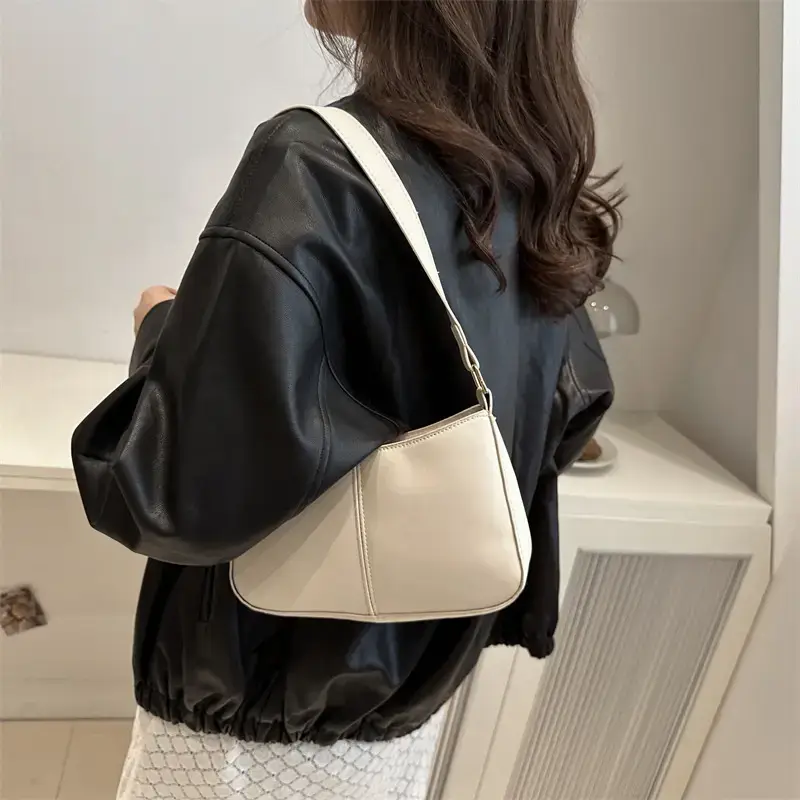 Black Shoulder Bag for Women, Large Capacity, Casual Western Style - Image 6