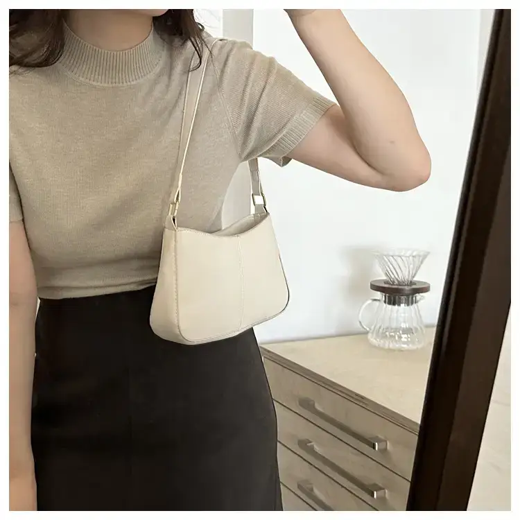 Black Shoulder Bag for Women, Large Capacity, Casual Western Style — feature 12