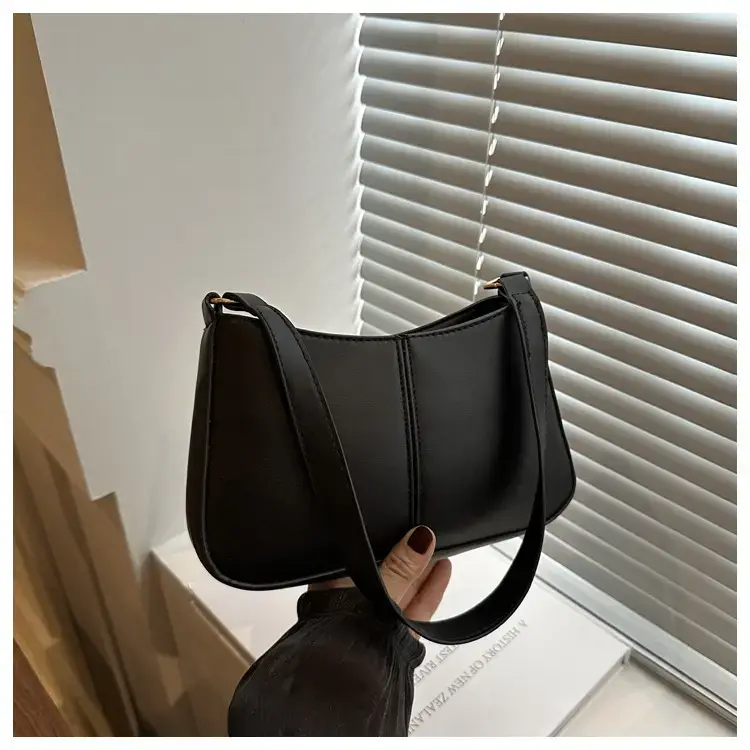 Black Shoulder Bag for Women, Large Capacity, Casual Western Style — feature 13