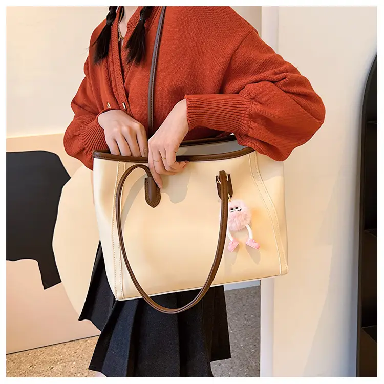 Korean Style Textured Shoulder Bag Beige 2023 — feature 16