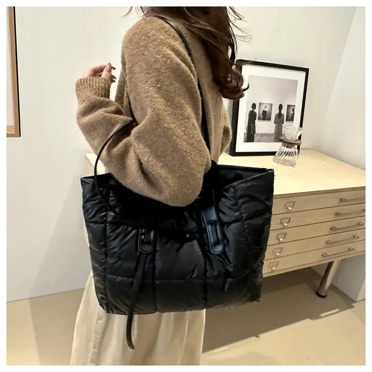 Black Cotton Padded Shoulder Bag Large Capacity - Image 5