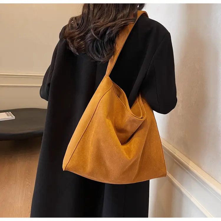 Black Large Capacity Commuter Tote Bag — feature 16