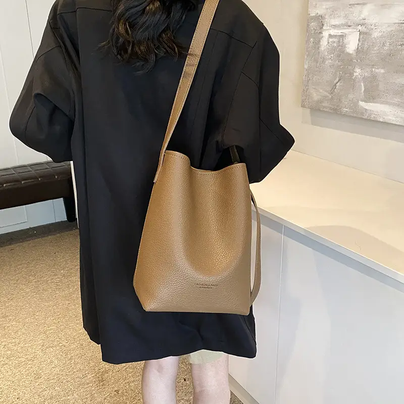 2025 Women's Soft Leather Bucket Bag Single Shoulder Crossbody Set - Image 6