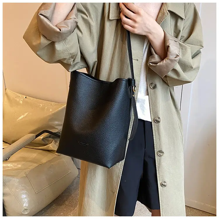 2025 Women's Soft Leather Bucket Bag Single Shoulder Crossbody Set — feature 15