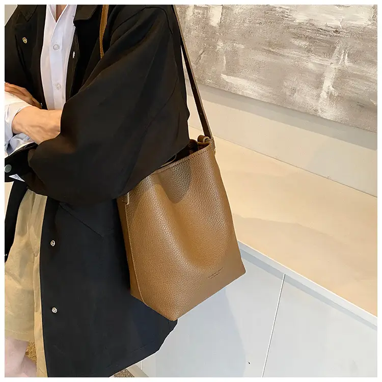 2025 Women's Soft Leather Bucket Bag Single Shoulder Crossbody Set — feature 20