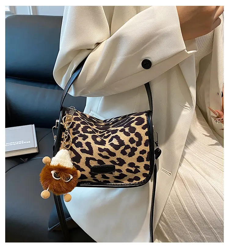 Crossbody Bag Women New High-end Retro Maillard Color — feature 2