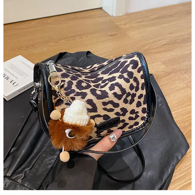 Crossbody Bag Women New High-end Retro Maillard Color — feature 30