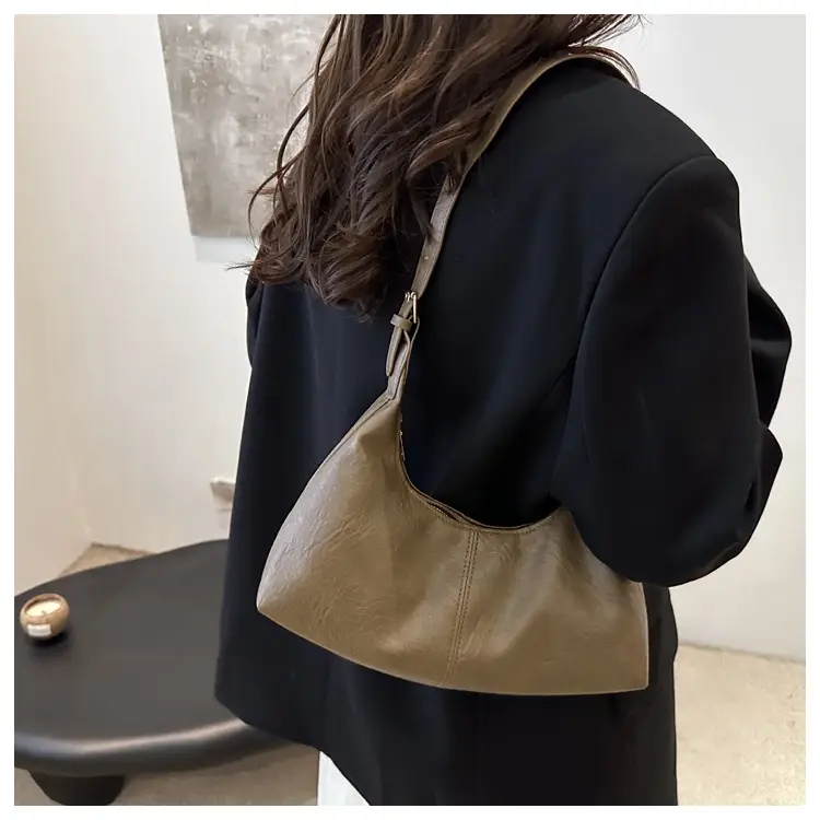 Vintage PU Leather Shoulder Bag Tan 2024 — feature 10