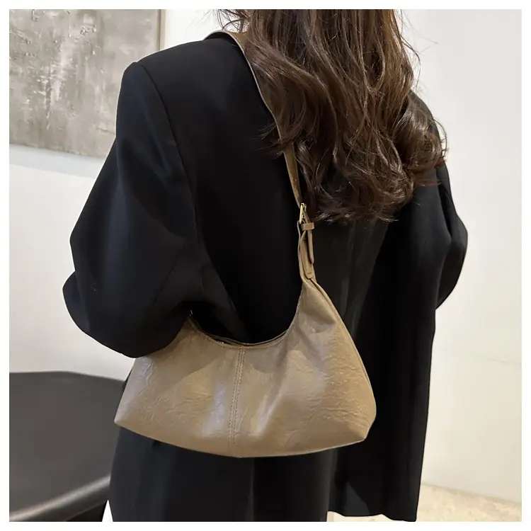 Vintage PU Leather Shoulder Bag Tan 2024 — feature 11