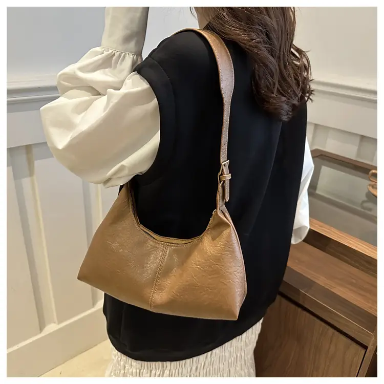 Vintage PU Leather Shoulder Bag Tan 2024 — feature 13