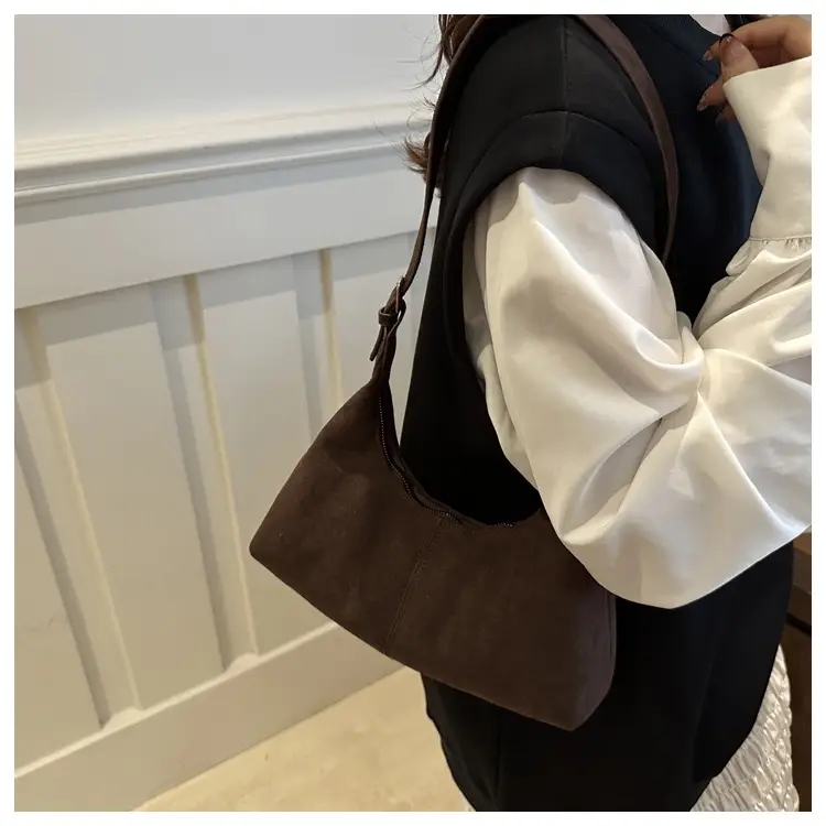 Vintage PU Leather Shoulder Bag Tan 2024 — feature 14
