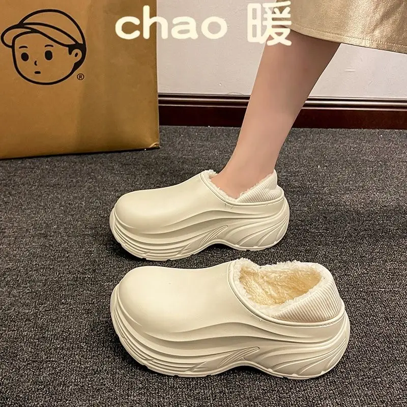 Black Thick Slippers for Men Winter - Image 5