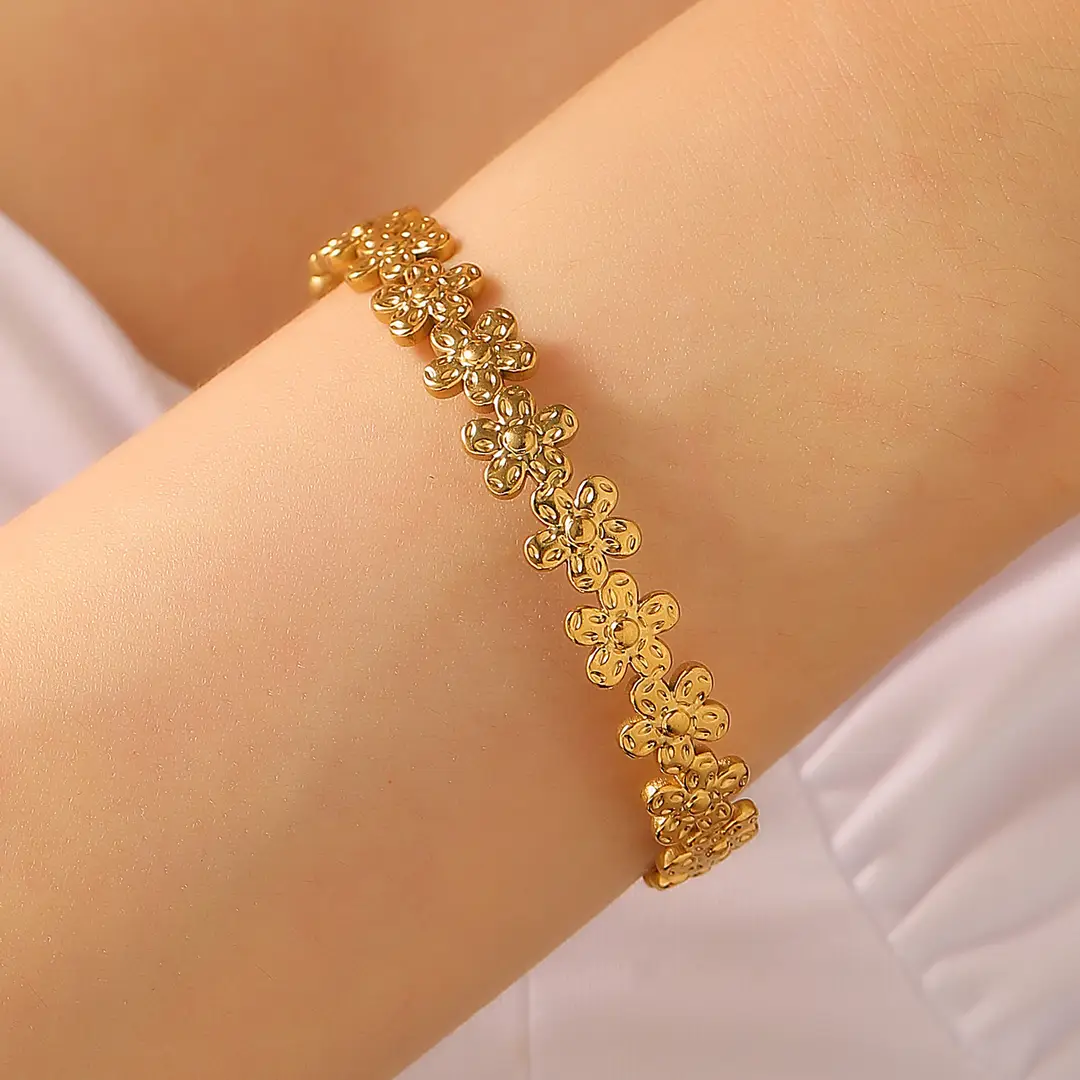 European and American Cross-border Jewelry Golden Fashion Hollow Flower Leaf Opening Bracelet Arm Ring for Women Stainless Steel Bracelet