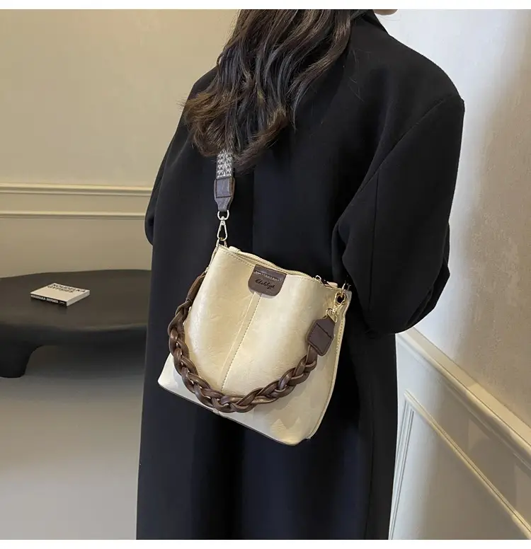 Women's Brown Leather Shoulder Crossbody Bag with Chain Strap — feature 21