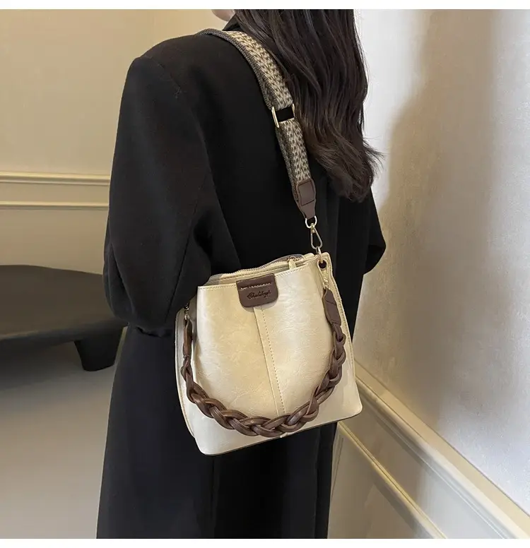 Women's Brown Leather Shoulder Crossbody Bag with Chain Strap — feature 23