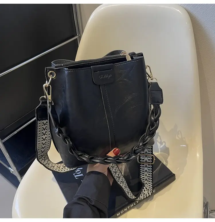 Women's Brown Leather Shoulder Crossbody Bag with Chain Strap — feature 31