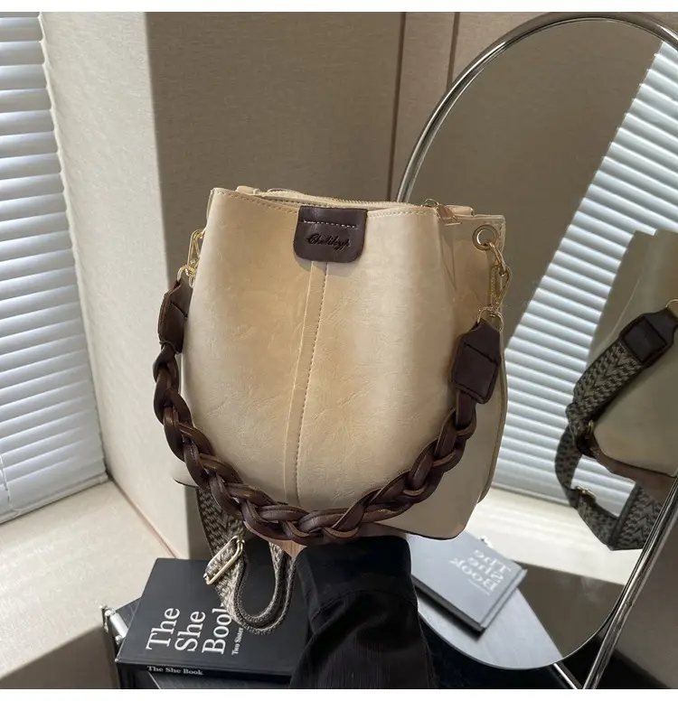 Women's Brown Leather Shoulder Crossbody Bag with Chain Strap — feature 34