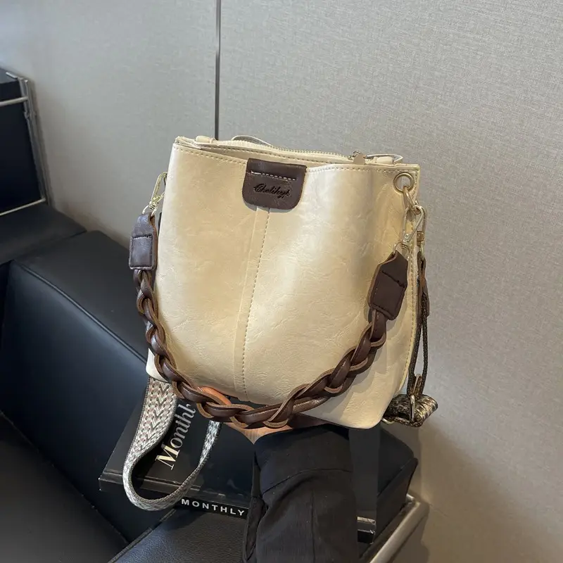 Women's Brown Leather Shoulder Crossbody Bag with Chain Strap - Image 4