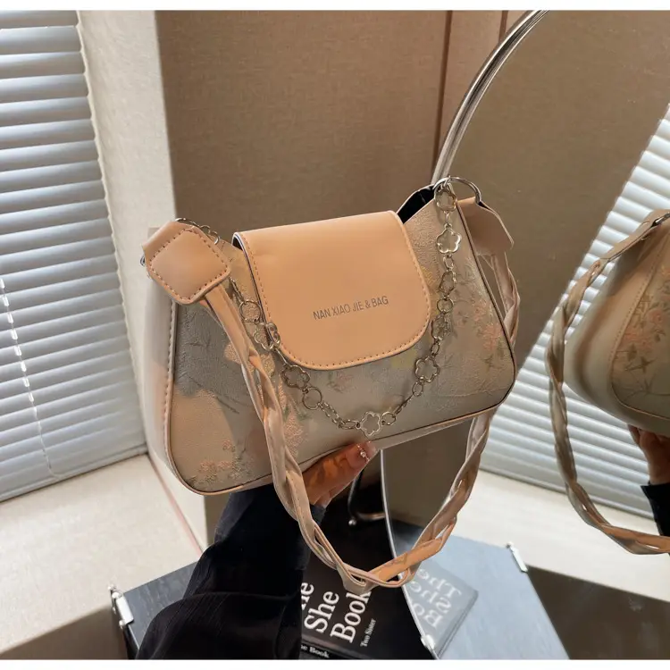 2024 Cross Body Bag Women Transparent Beige — feature 9