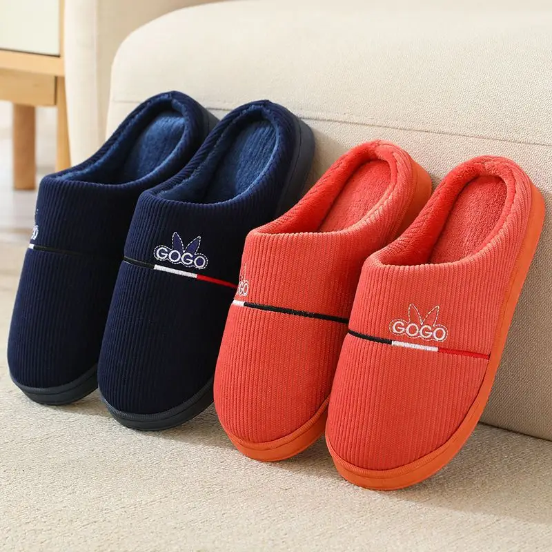 20246 New Autumn and Winter Cotton Slippers for Women and Couples, Indoor Home Use, Non-Slip Thick-Soled Maternity Slippers with Closed Heel