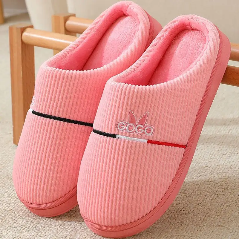 20246 New Autumn and Winter Cotton Slippers for Women and Couples, Indoor Home Use, Non-Slip Thick-Soled Maternity Slippers with Closed Heel