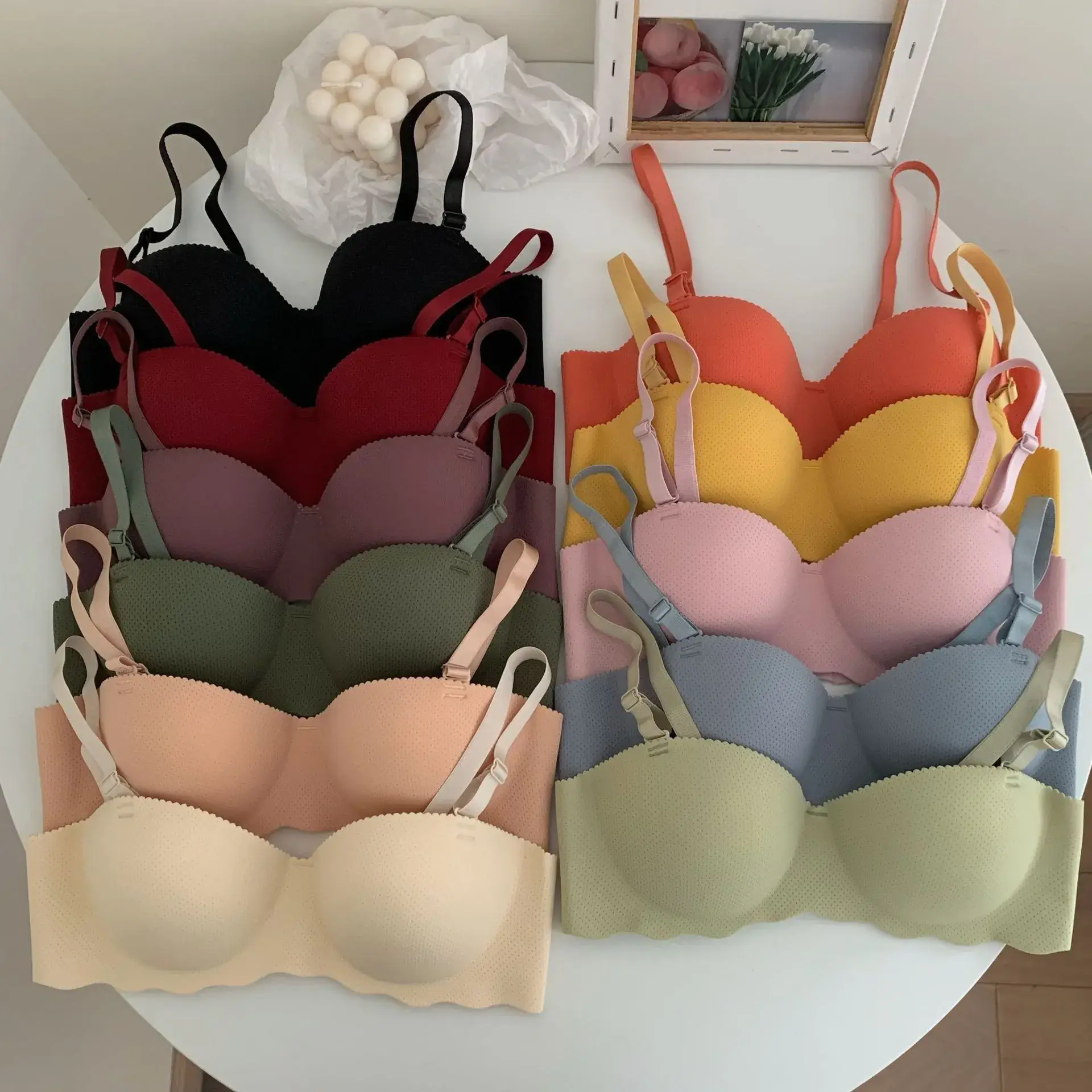 Cross-border French Bra Candy Underwear Women's Japanese Style Sexy Traceless Thickened Gathered Shoulder Strap Invisible Bra