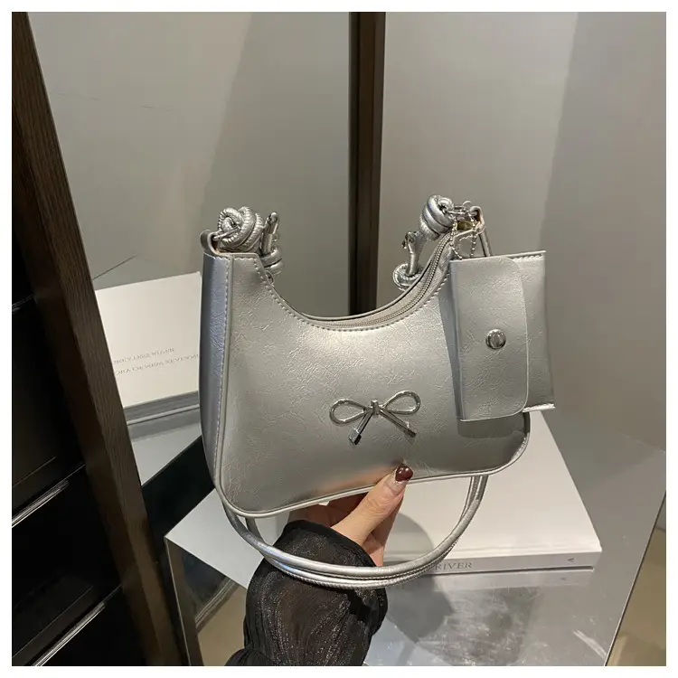 Women's Red Bow Shoulder Bag 2024 - Image 4