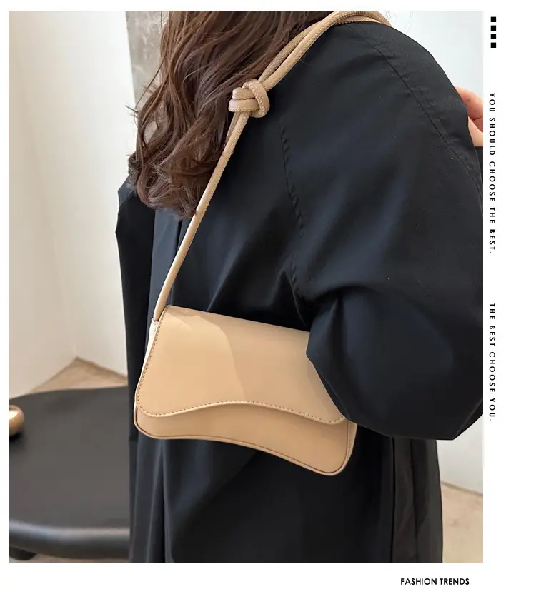 White Magnetic Buckle Shoulder Bag for Women — feature 1